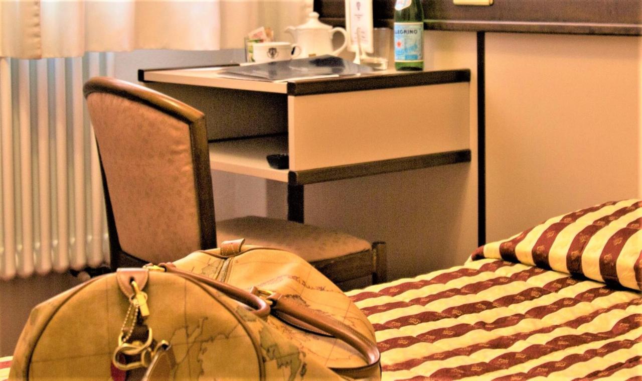 Bes Papa Hotel
