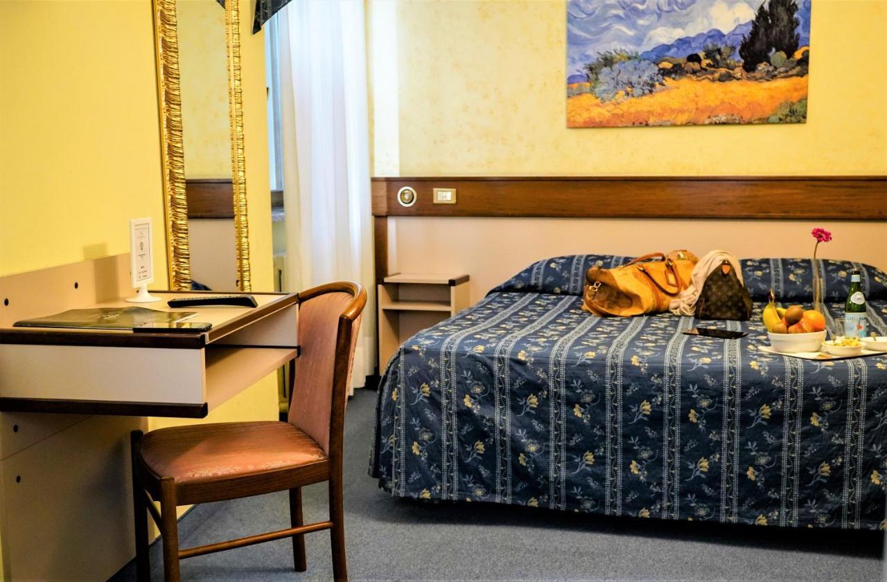 Hotel Bes Papa 3*