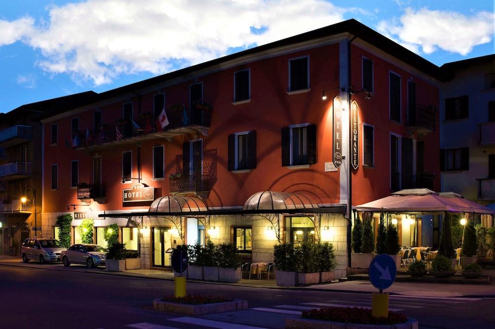 Hotel Bes Papa 3*